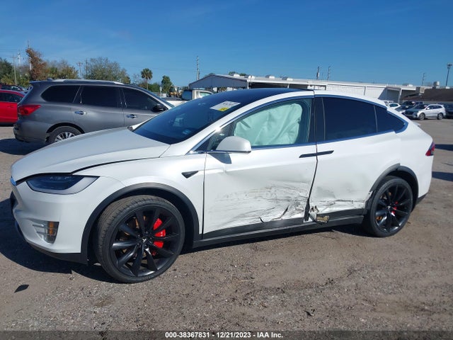 5YJXCBE22JF111289 Tesla Model X 100d/75d/p100d