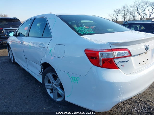 2014 TOYOTA CAMRY SE VIN: 4T1BF1FK1EU367488