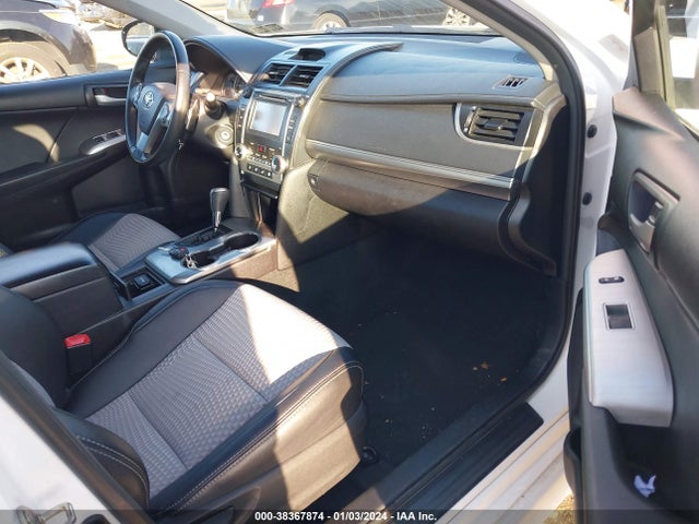 2014 TOYOTA CAMRY SE VIN: 4T1BF1FK1EU367488