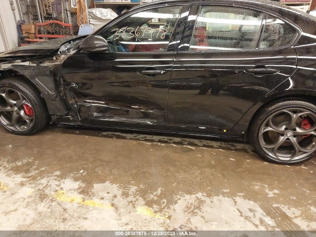ZARFANBN1M7640850 Alfa Romeo Giulia Ti Sport