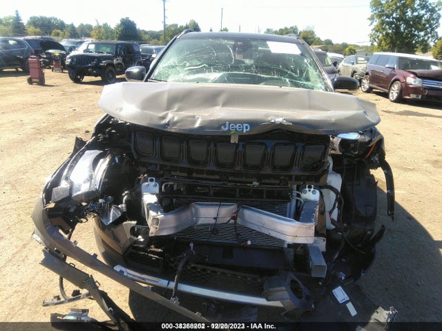 3C4NJDCB3NT102118 Jeep Compass Limited 4x4