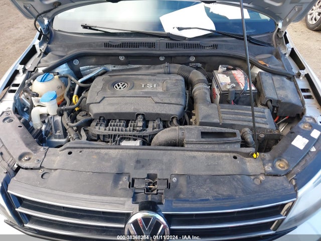 3VWD17AJ4FM406090 Volkswagen Jetta 1.8t Se