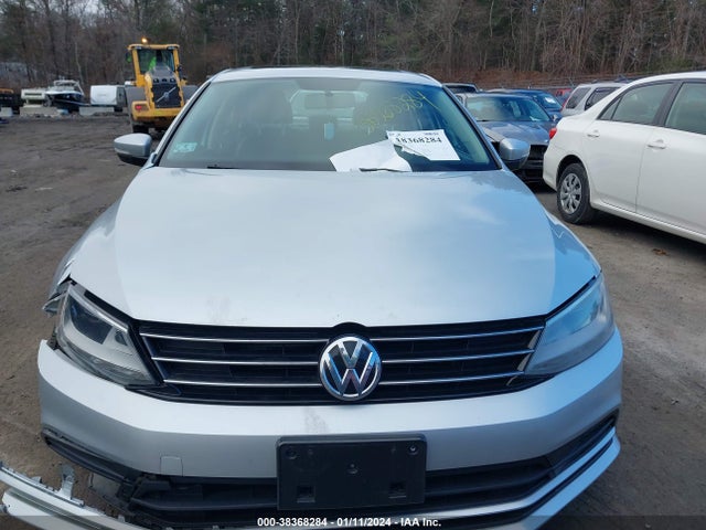 3VWD17AJ4FM406090 Volkswagen Jetta 1.8t Se
