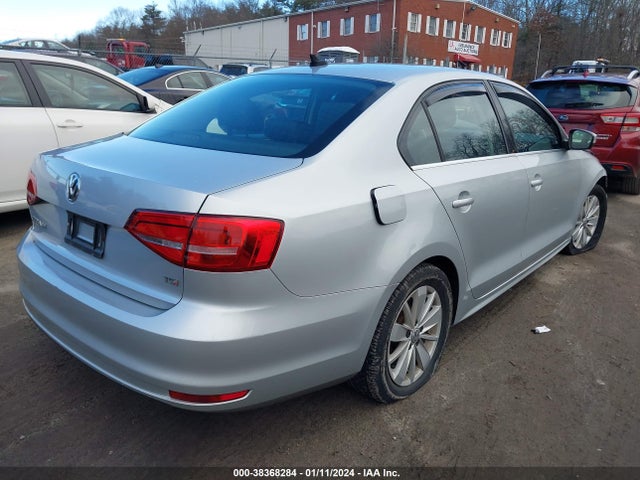 3VWD17AJ4FM406090 Volkswagen Jetta 1.8t Se