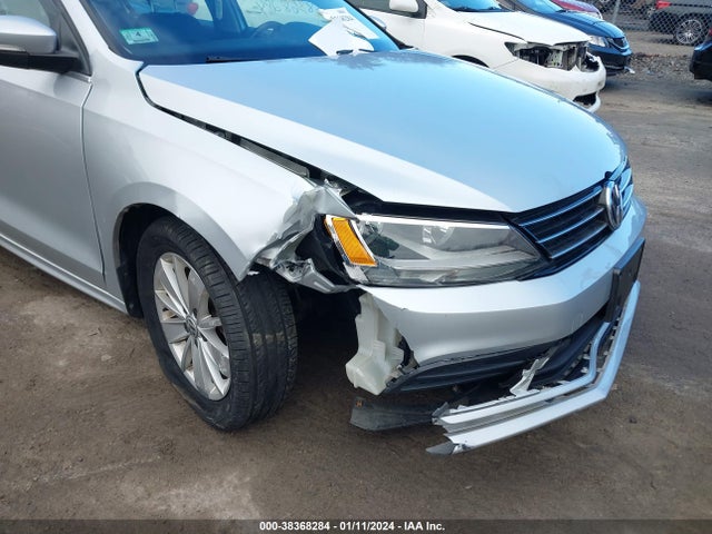 3VWD17AJ4FM406090 Volkswagen Jetta 1.8t Se