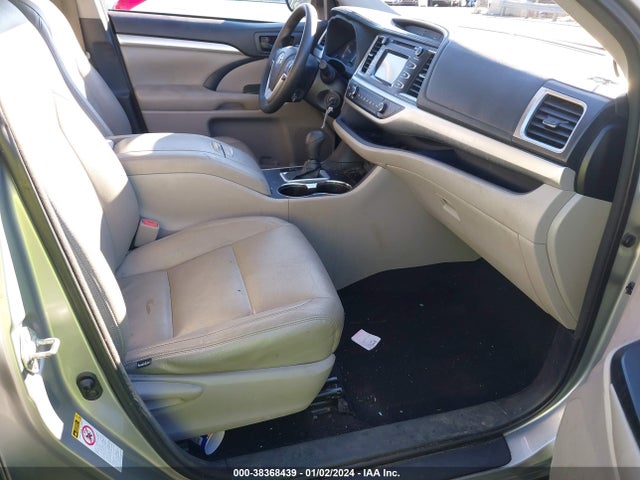 Toyota Highlander Le V6 2015 5TDZKRFH6FS064553 Image 5