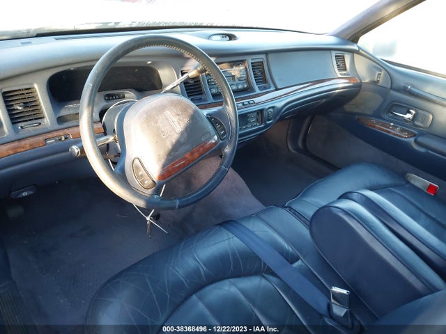 1996 LINCOLN TOWN CAR EXECUTIVE VIN: 1LNLM81W3TY672977