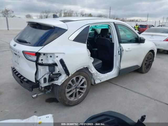 Ford ESCAPE SE 2022 1FMCU0G67NUA86785 Image 4
