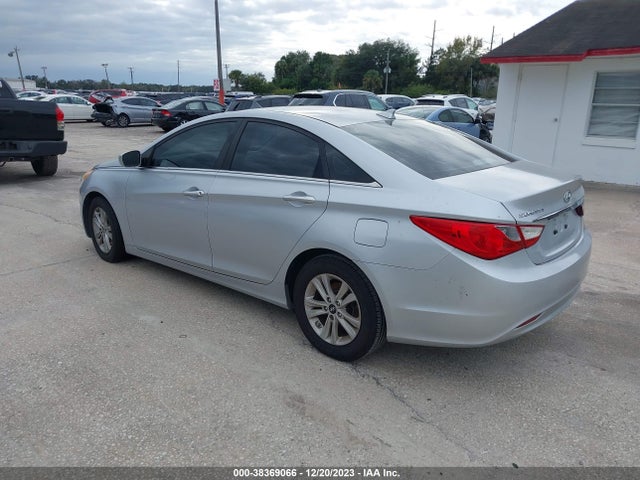 2013 HYUNDAI SONATA GLS VIN: 5NPEB4AC4DH566686