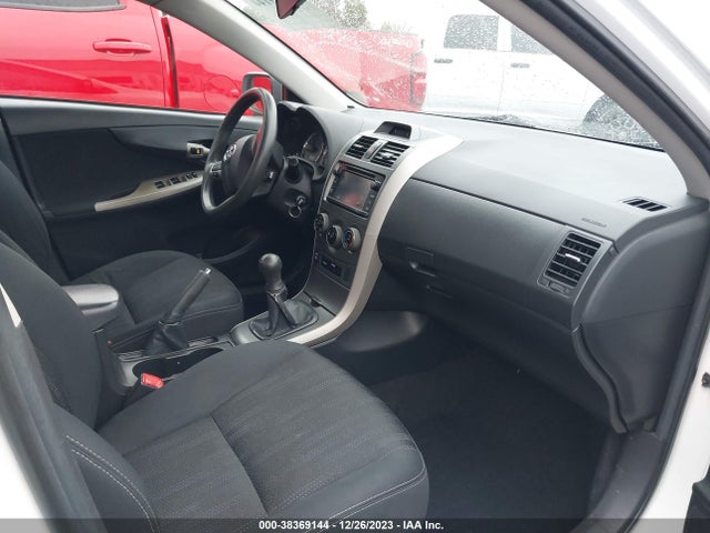 2013 TOYOTA COROLLA S VIN: 2T1BU4EE1DC977507