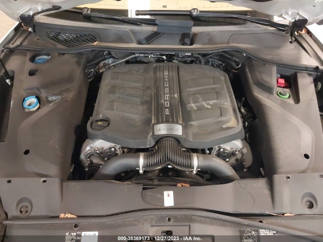 2016 PORSCHE CAYENNE WP1AB2A28GLA92136 Photo 9