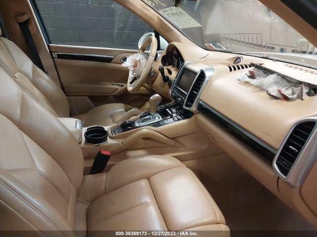 2016 PORSCHE CAYENNE WP1AB2A28GLA92136 Photo 4