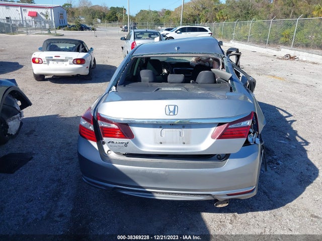 Honda ACCORD EX 2017 1HGCR2F73HA183789 Image 16