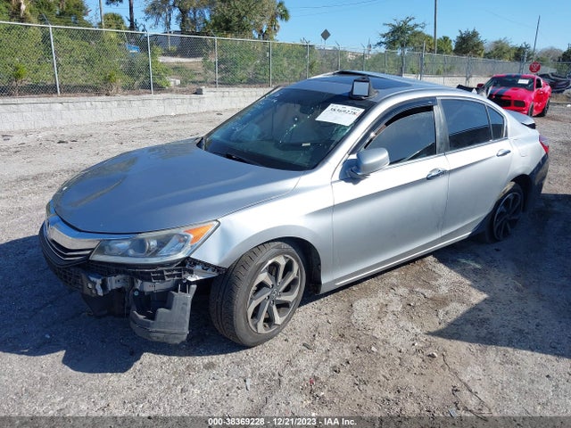 Honda ACCORD EX 2017 1HGCR2F73HA183789 Image 2