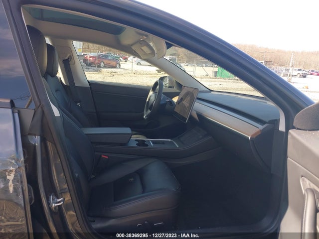 2021 TESLA MODEL 3 5YJ3E1EB9MF862056 Photo 4