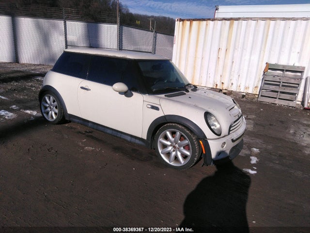 2006 MINI COOPER S WMWRE33506TL19596 Photo 0