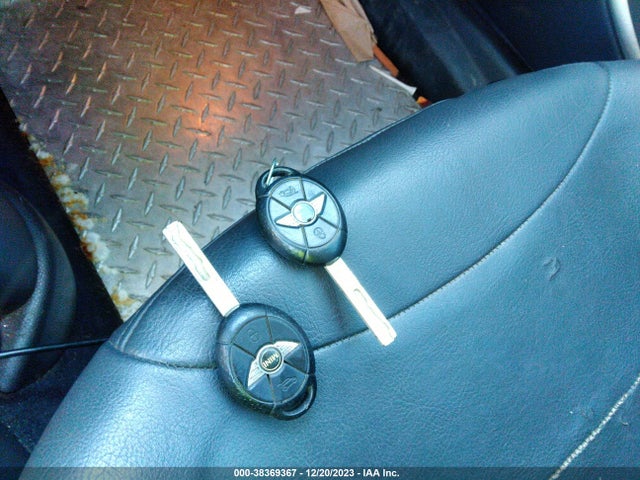 2006 MINI COOPER S WMWRE33506TL19596 Photo 10