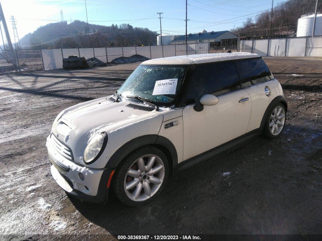 2006 MINI COOPER S WMWRE33506TL19596 Photo 1