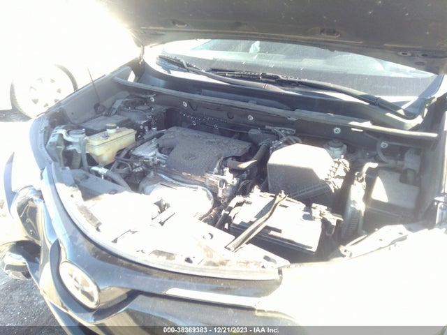 Toyota RAV4 LE 2018 2T3ZFREV5JW503633 Image 10