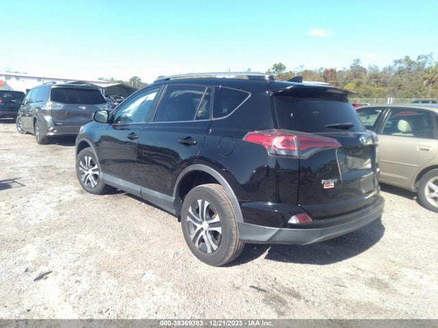 Toyota RAV4 LE 2018 2T3ZFREV5JW503633 Image 3