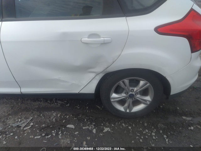 2013 FORD FOCUS SE VIN: 1FADP3K2XDL330817