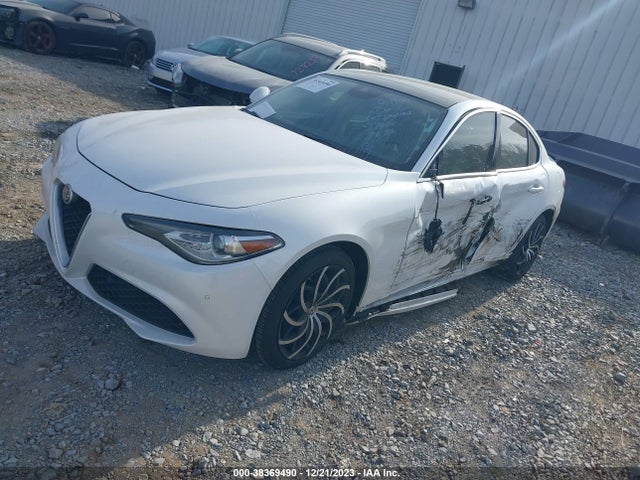 ZARFANBN2K7601780 Alfa Romeo Giulia Ti Lusso Awd