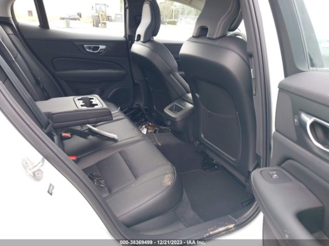 7JRL12FK5RG298209 Volvo S60 B5 Core Dark Theme