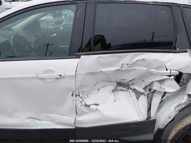 2018 FORD ESCAPE SE VIN: 1FMCU0GD0JUB68611