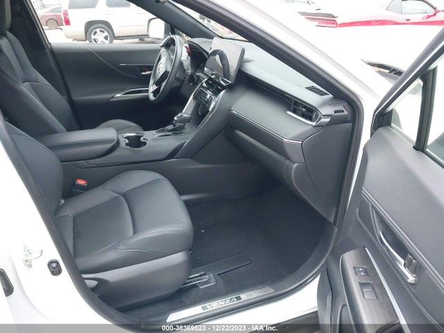 Toyota Venza Nightshade Edition 2023 JTEAAAAH6PJ123359 Image 5
