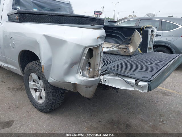 1C6RR6GG5GS292575 RAM 1500 Slt