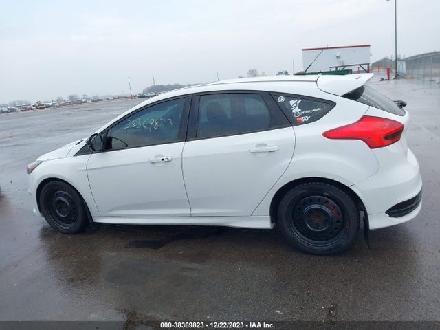 2016 FORD FOCUS ST VIN: 1FADP3L96GL304831