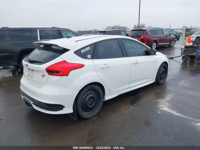 2016 FORD FOCUS ST VIN: 1FADP3L96GL304831