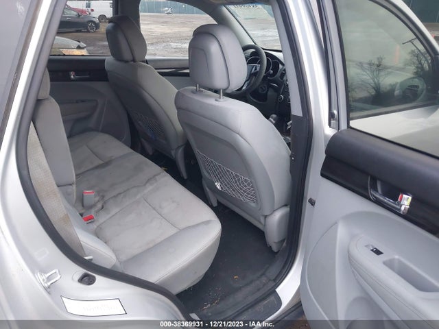 2013 KIA SORENTO LX V6 VIN: 5XYKT4A20DG403323