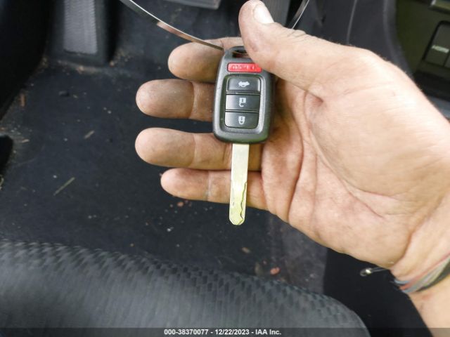 2HGFB2F73FH556667 Honda CIVIC SE