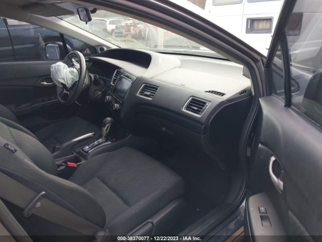 2HGFB2F73FH556667 Honda CIVIC SE