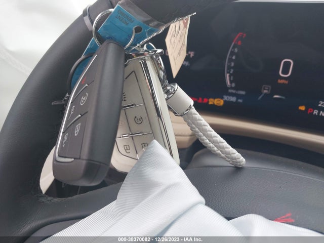 Cadillac Xt4 Awd Luxury 2024 1GYFZBR49RF121101 Image 11