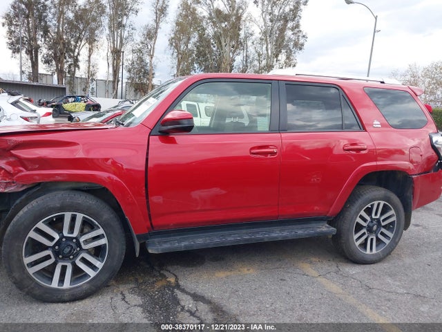 Toyota 4RUNNER SR5 2017 JTEBU5JRXH5455441 Image 15