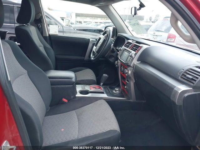 Toyota 4RUNNER SR5 2017 JTEBU5JRXH5455441 Image 5
