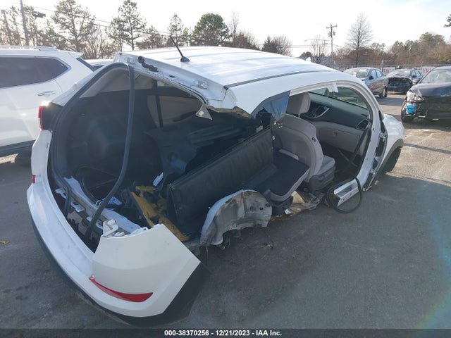 2018 HYUNDAI TUCSON SE VIN: KM8J23A48JU759597