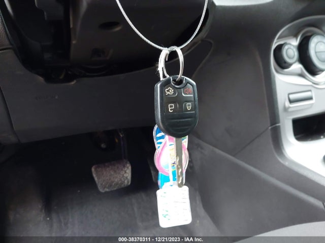 2017 FORD FIESTA SE VIN: 3FADP4EJ6HM129378