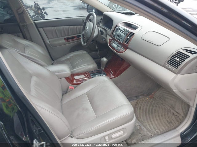 2005 TOYOTA CAMRY XLE V6 VIN: JTDBF30K850166252