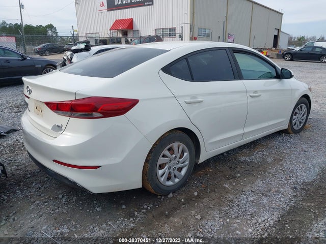 Hyundai ELANTRA SE 2018 5NPD74LFXJH293561 Image 4