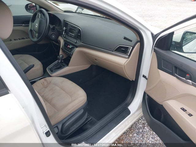 Hyundai ELANTRA SE 2018 5NPD74LFXJH293561 Image 5