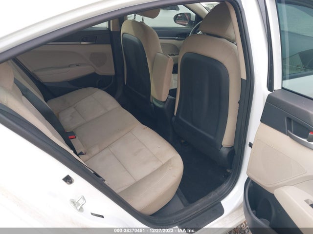 Hyundai ELANTRA SE 2018 5NPD74LFXJH293561 Image 8