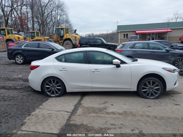 2018 MAZDA MAZDA3 TOURING VIN: 3MZBN1V35JM251725