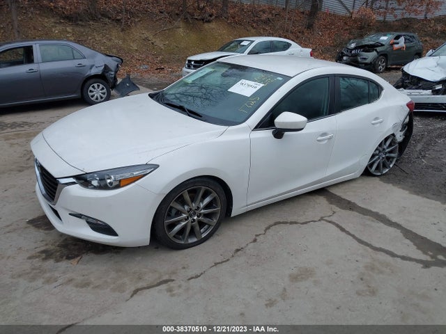 2018 MAZDA MAZDA3 TOURING VIN: 3MZBN1V35JM251725