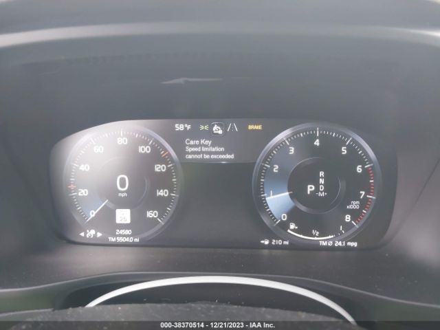 2021 VOLVO XC40 YV4162UM8M2431267 Photo 6