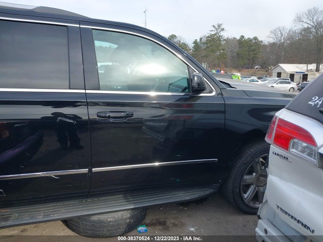 Chevrolet Suburban Lt 2018 1GNSCHKC6JR239577 Image 13