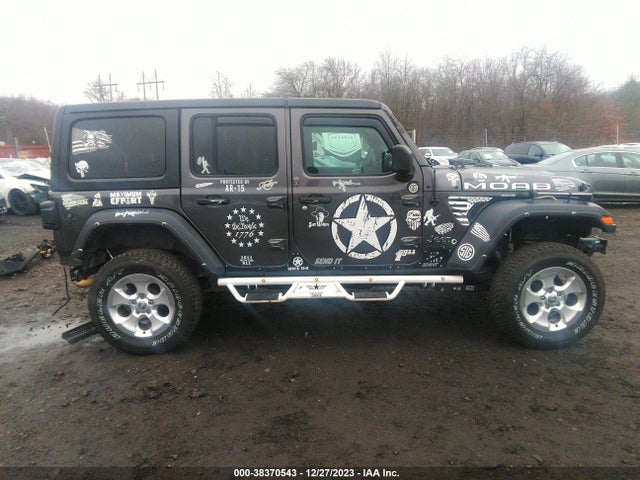1C4HJXDN0KW645827 Jeep Wrangler Unlimited Sport S 4x4