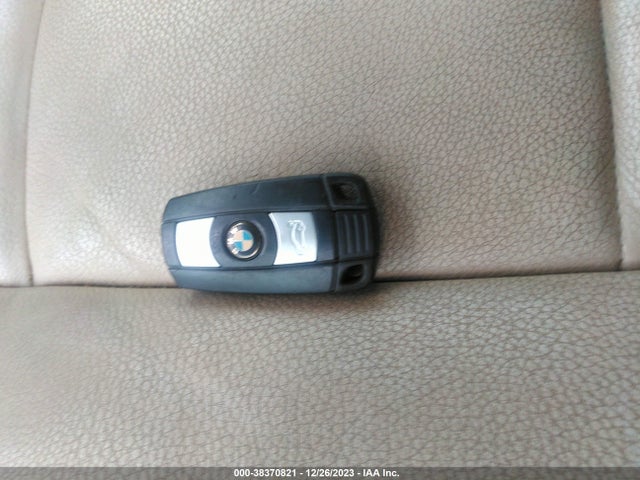 2008 BMW 328I VIN: WBAWR33508P154104